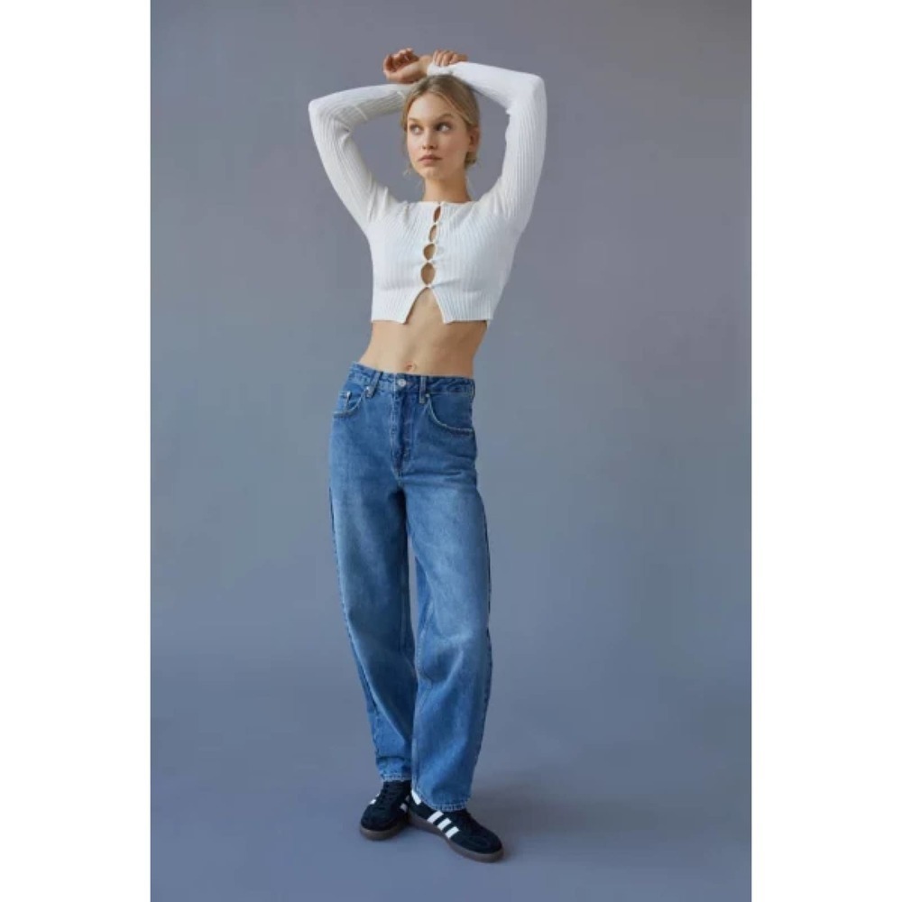 BDG Vintage Feel High-Waisted Baggy Jean in Rinse Denim Size 26